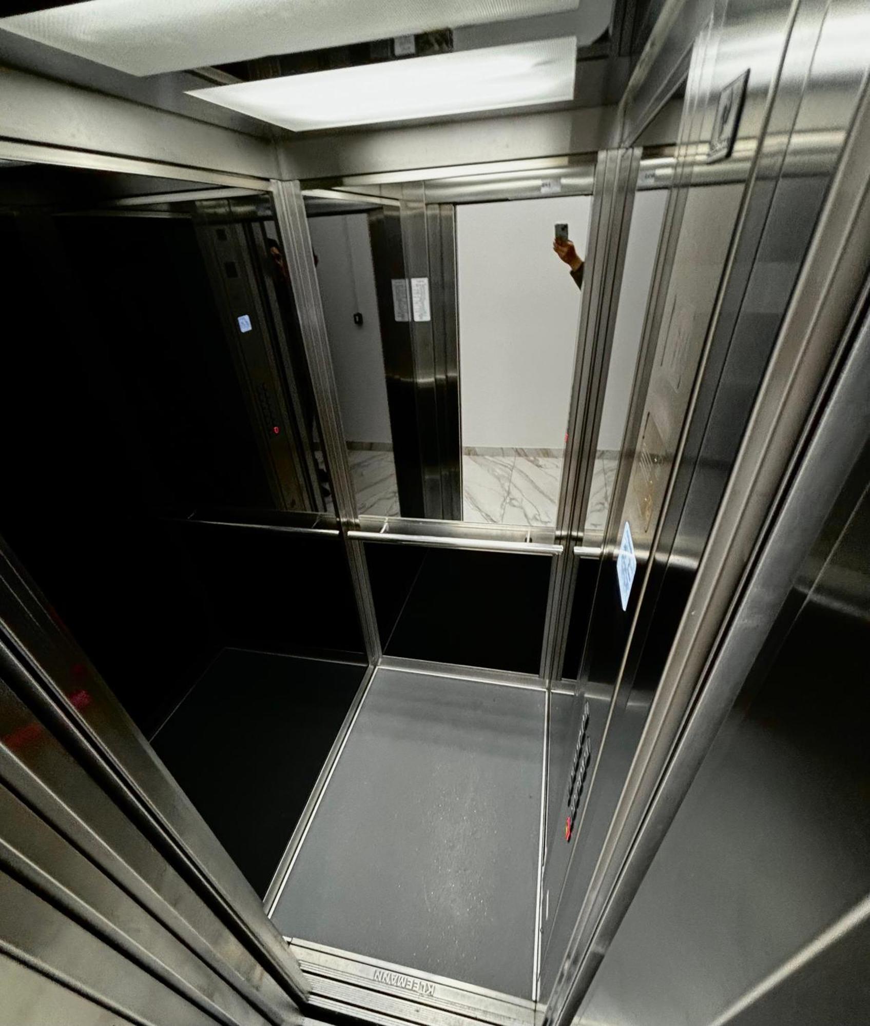 Sky View - Free Parking Apartment