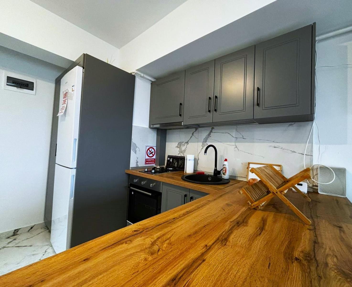 Sky View - Free Parking Apartment Iasi