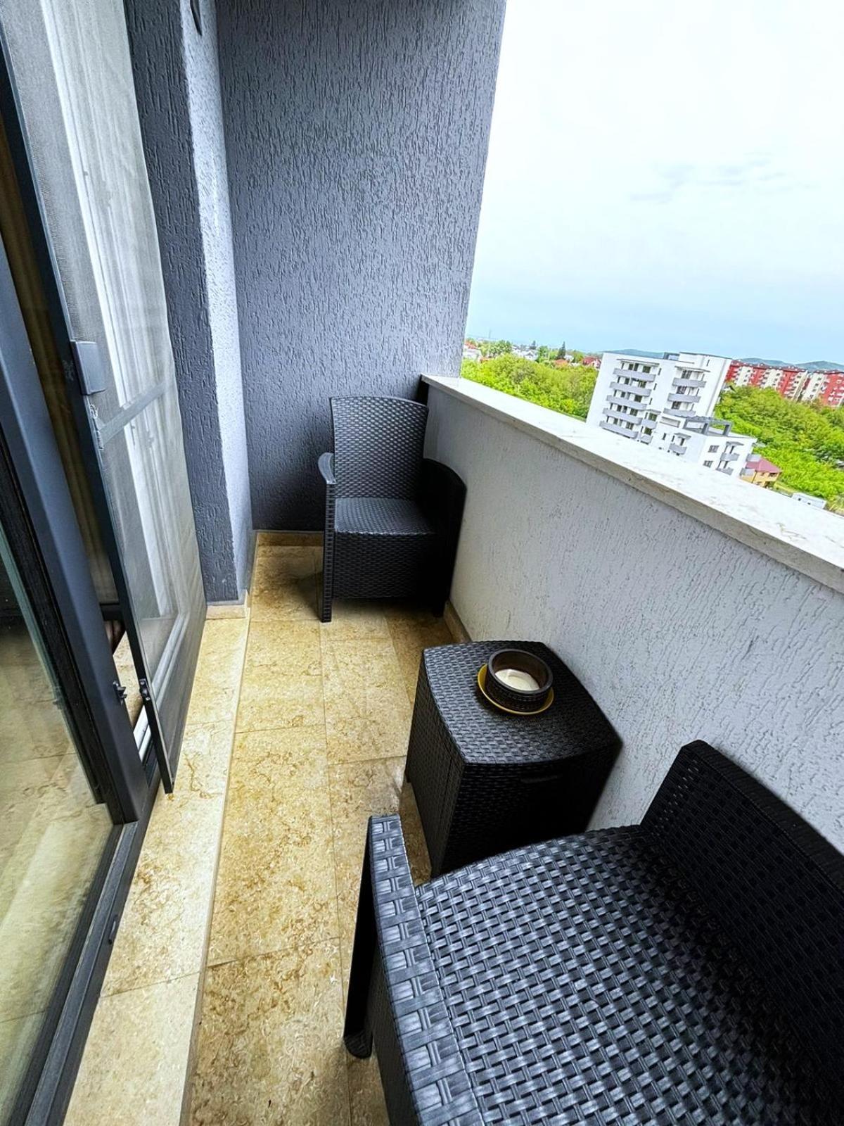 Sky View - Free Parking