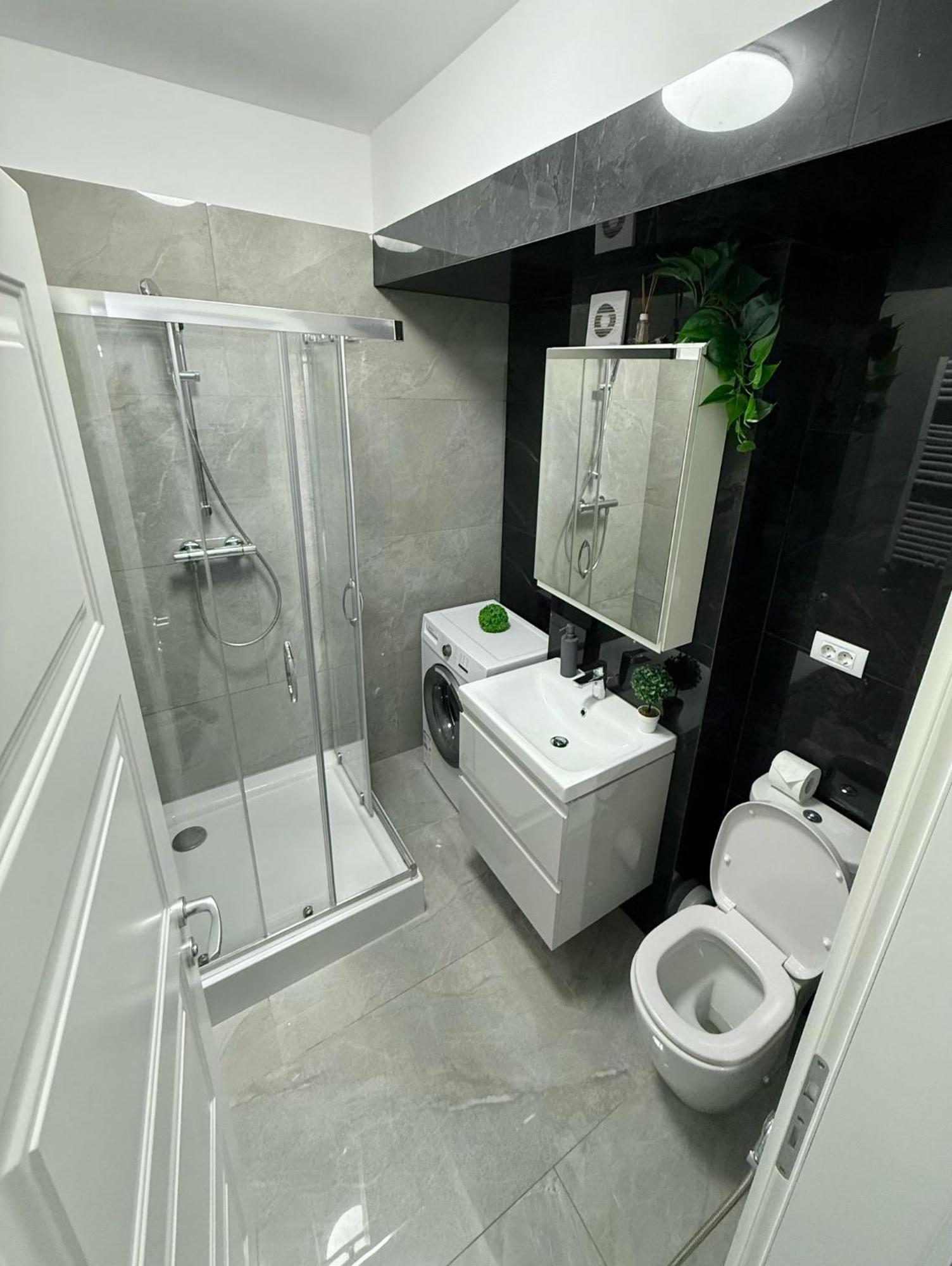 Sky View - Free Parking Apartment Iasi