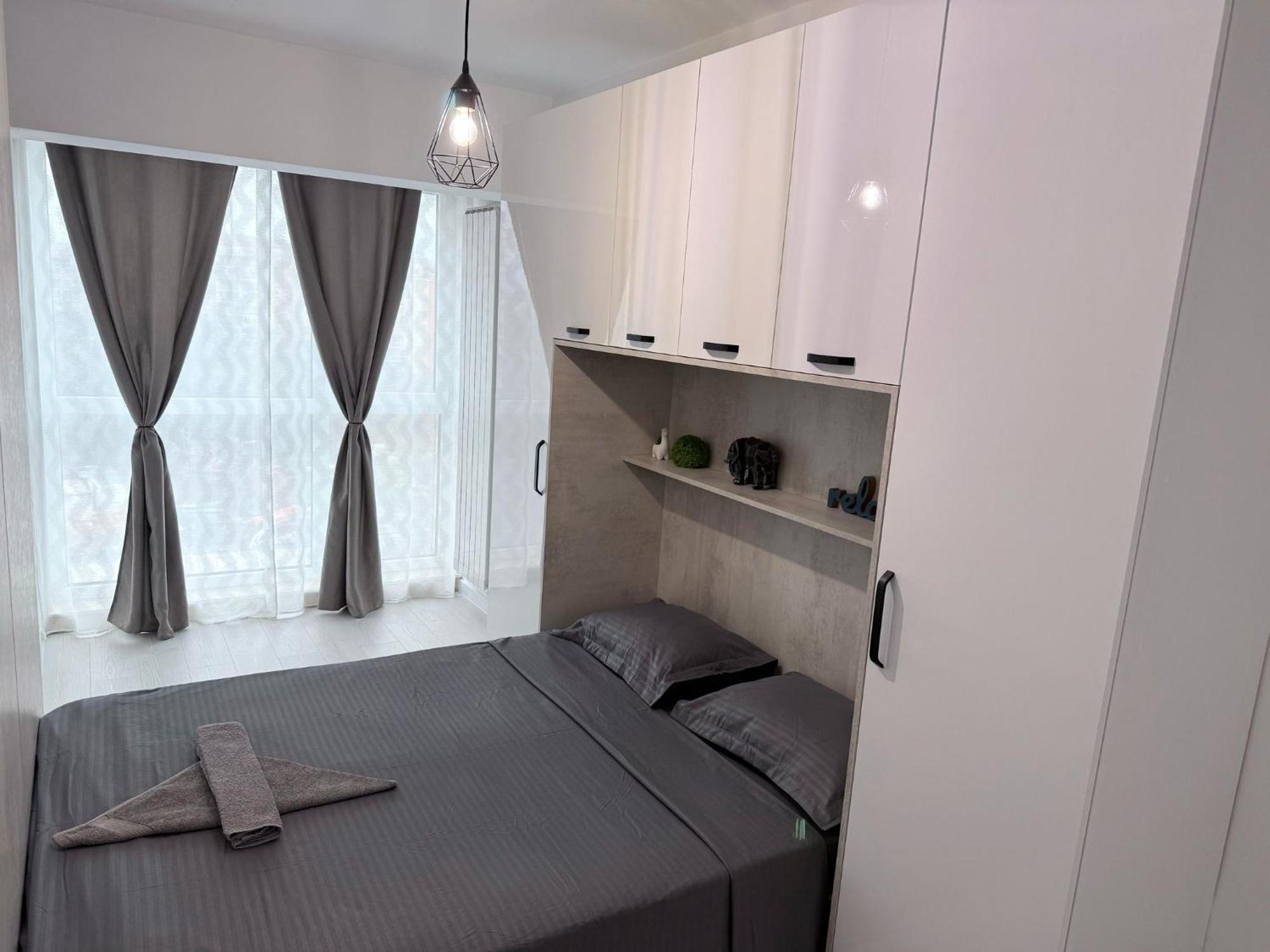 Sky View - Free Parking Apartment